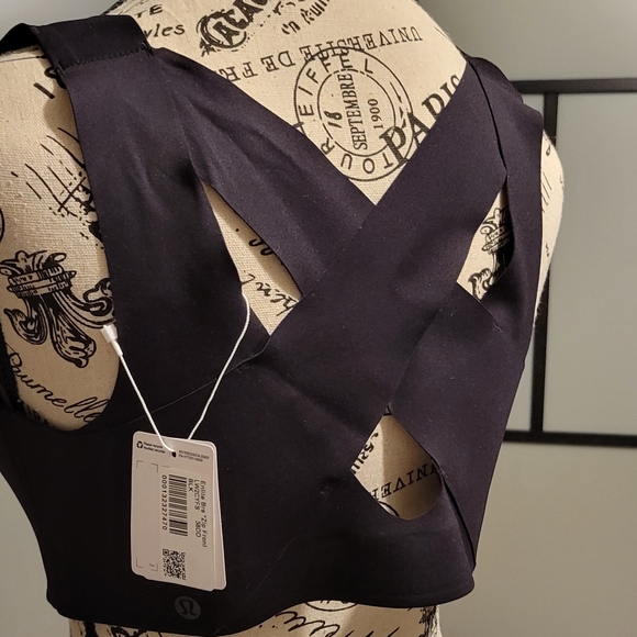 Lululemon Enlight Bra 38DD - Picture 2 of 2